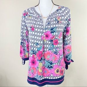 Fig and Flower Long Sleeve V Shaped Neckline Floral Print Blouse SZ PL